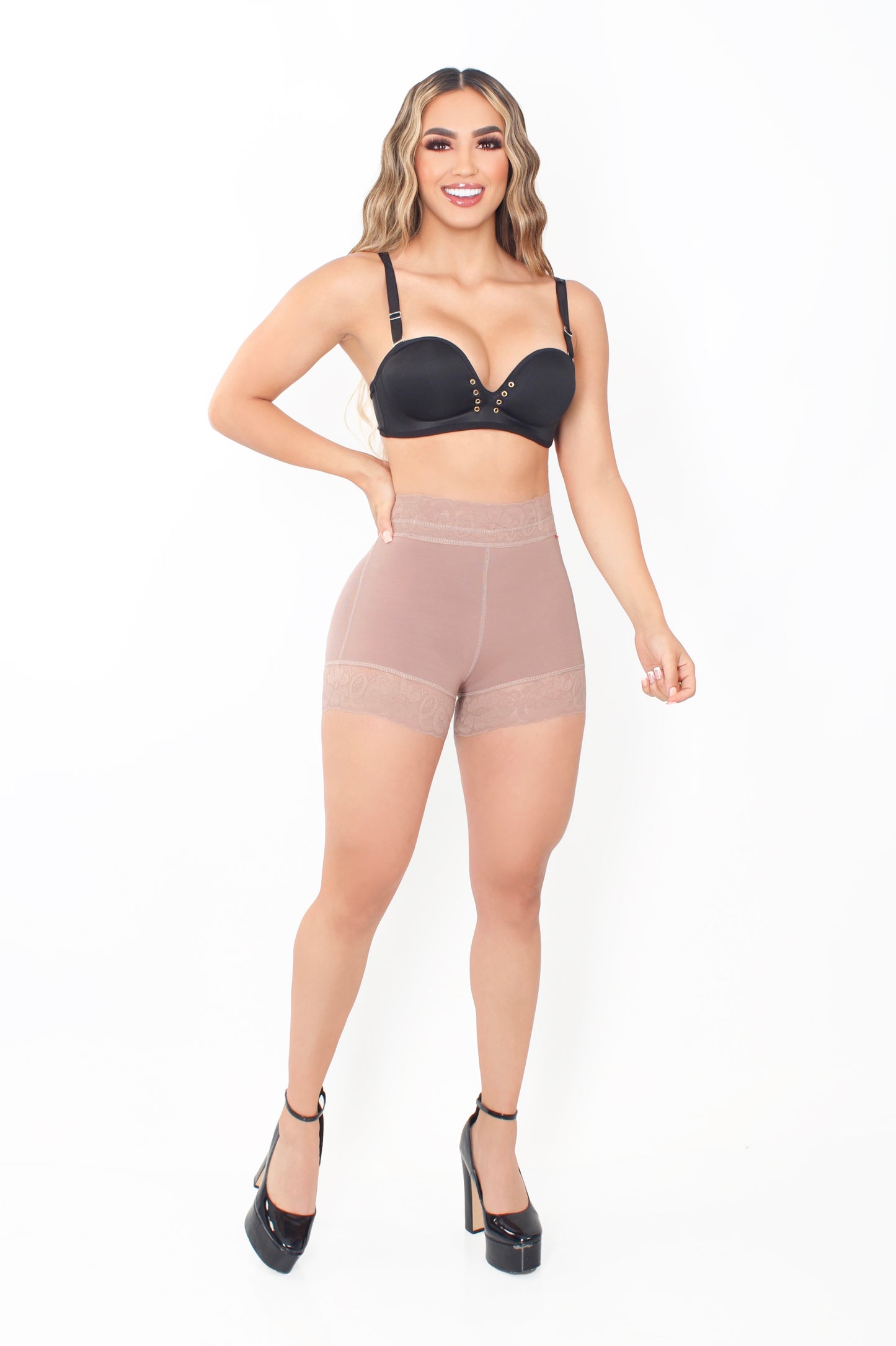 Faja Short Ultrainvisible Tiro Corto